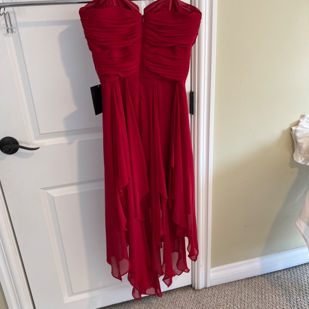 Gorgeous Arden B red flowing tiered dress, M. NWT - Picture 4 of 11